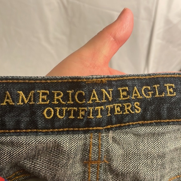 Brand new never worn American Eagle cut jeans - Picture 3 of 3
